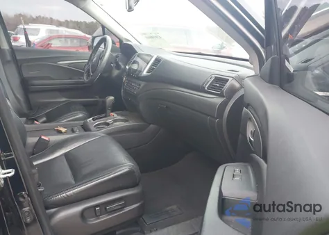 2016 Honda Pilot Ex-L z USA, uszkodzony, nr VIN 5FNYF6H88GB055886